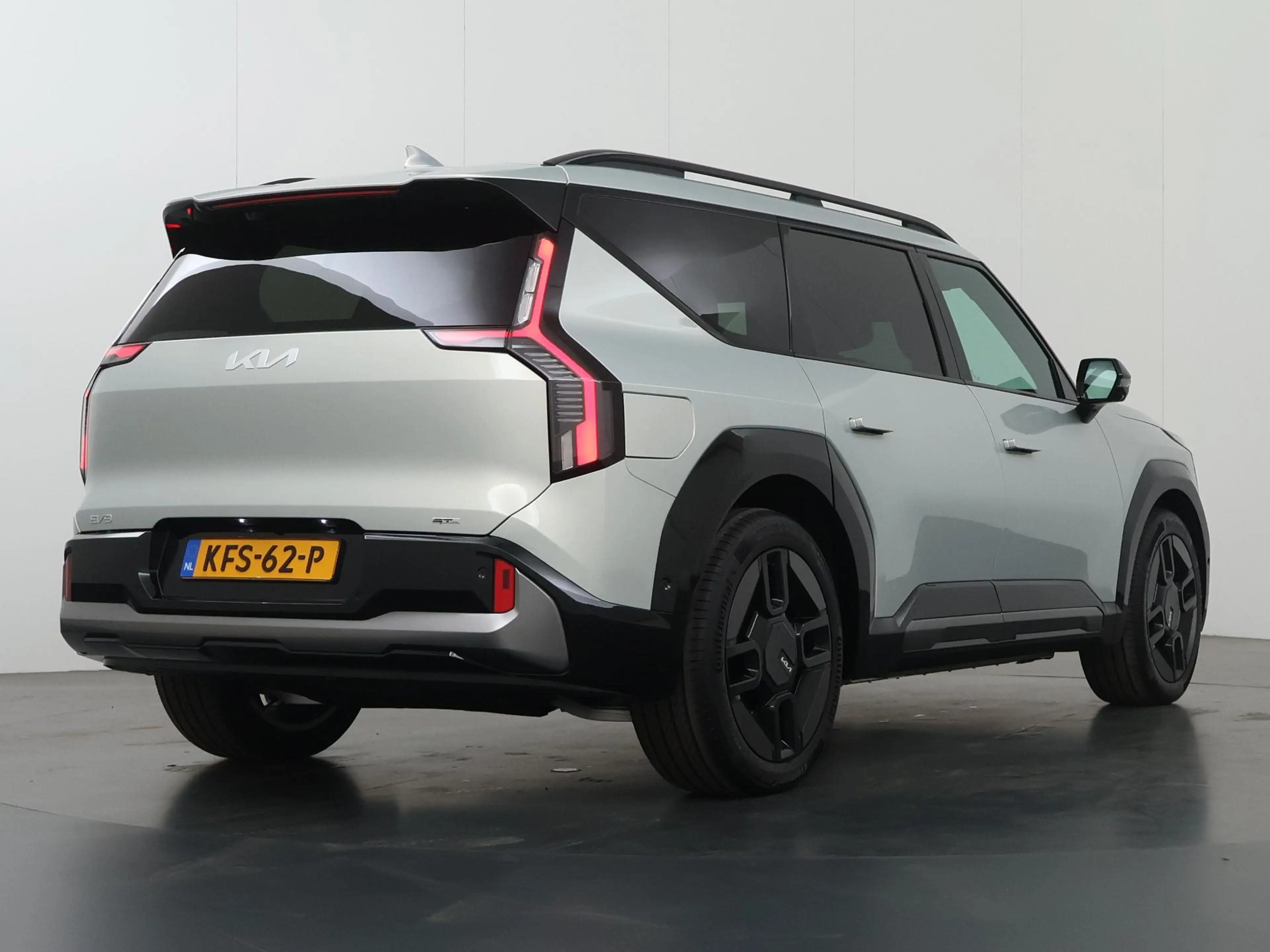 Kia EV9 GT-Line AWD 99.8 kWh | Panoramaschuifdak  | LED-ma — photo 2