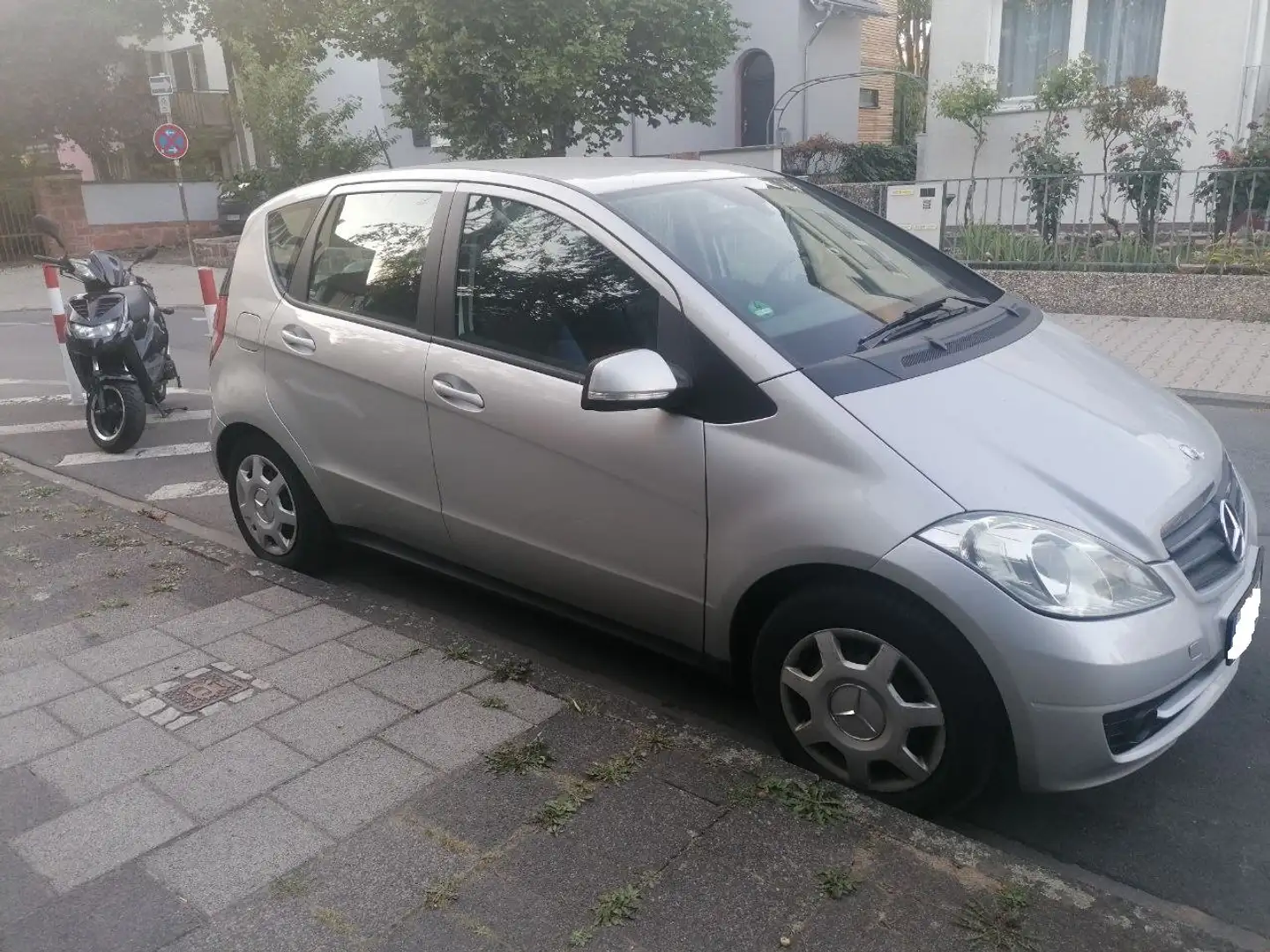 Mercedes-Benz A 180 A 180CDI Plateado - 2