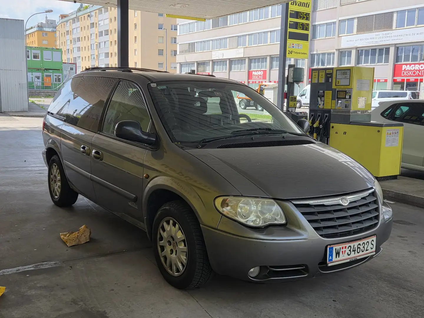 Chrysler Voyager Seven 2,5 CRD - 2