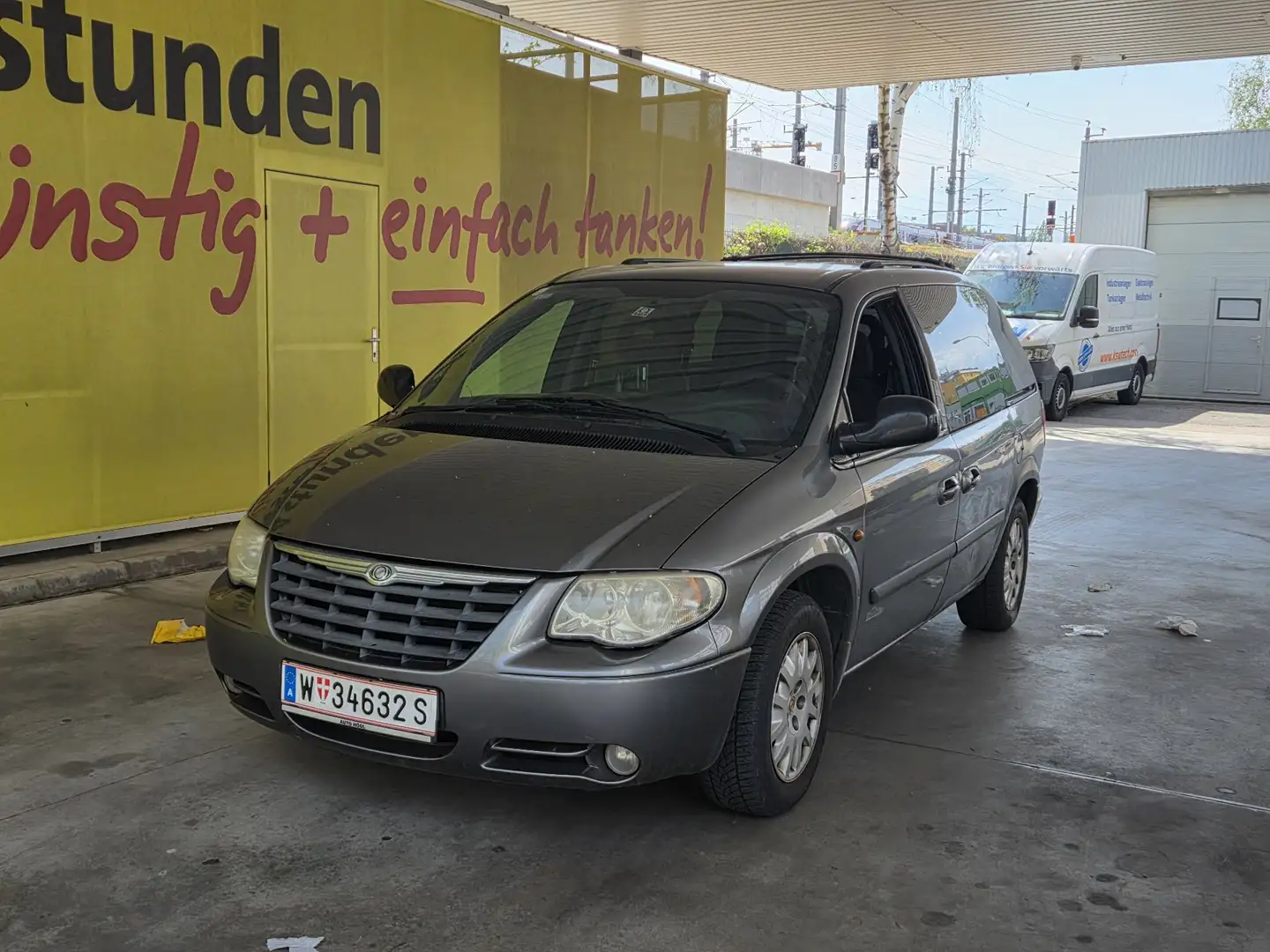Chrysler Voyager Seven 2,5 CRD - 1
