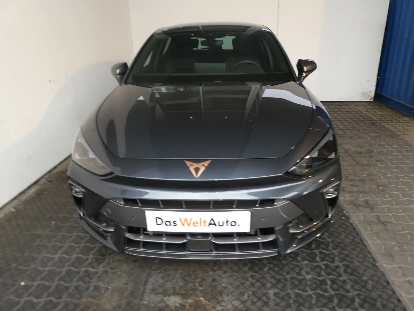 CUPRA Leon 1.5 TSI 150 PS ACT Grau - 2