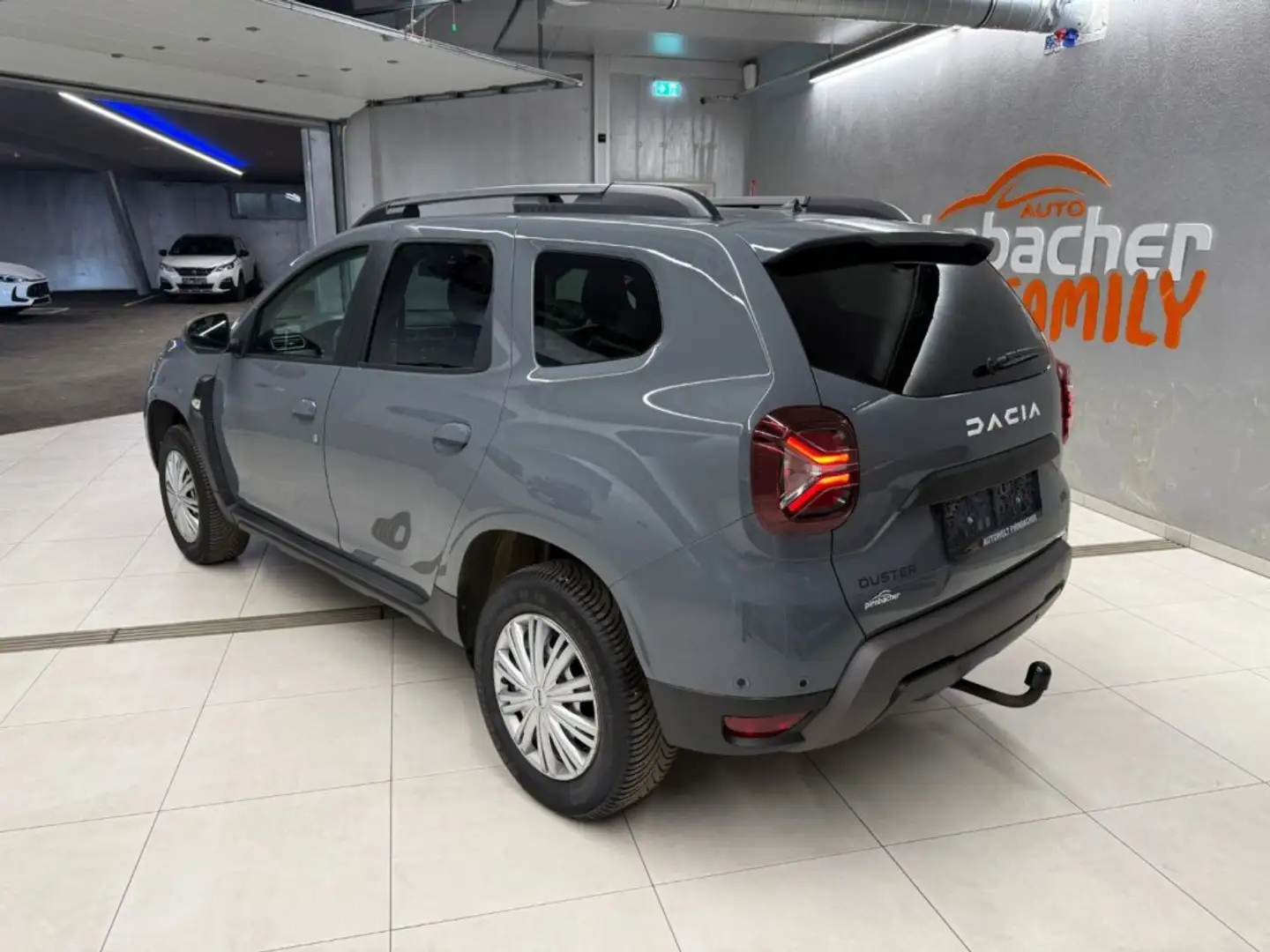 Dacia Duster Journey+ Blue dCi 115 4x4 Grau - 2