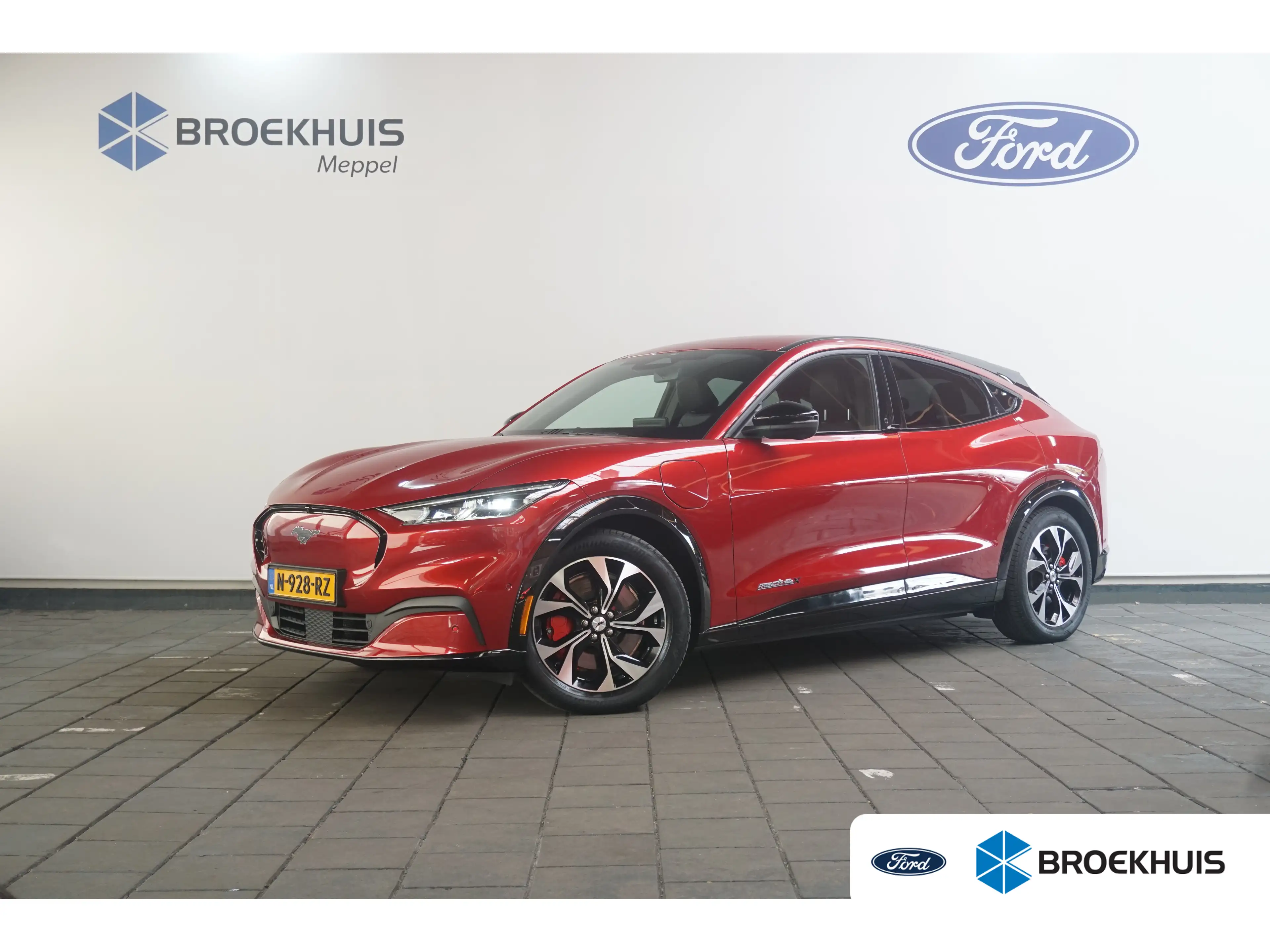 Ford Mustang Mach-E Extended AWD 98 kWh