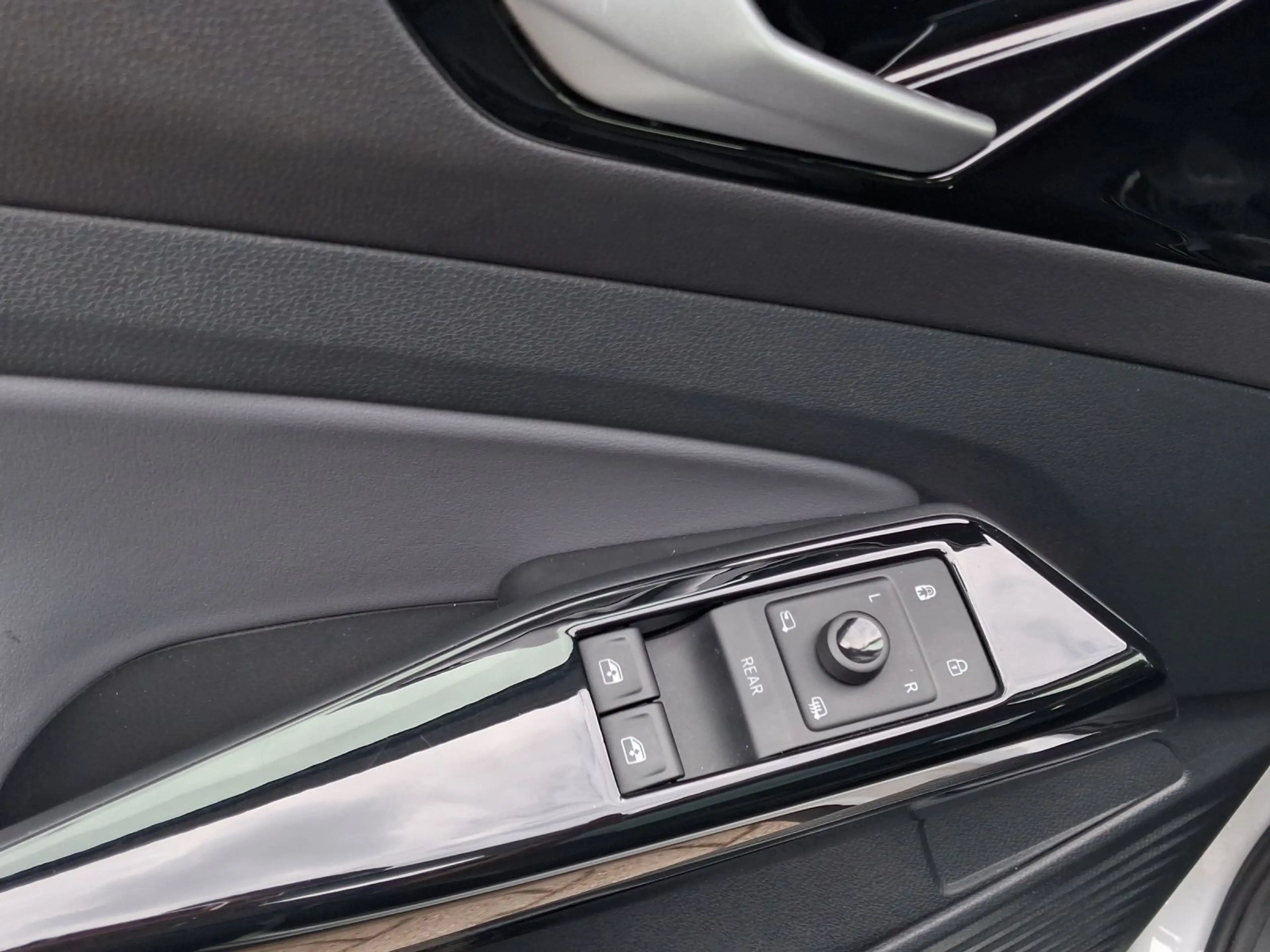 Volkswagen ID.5 PRO PANO AHK SPORTPAKET MATRIX — photo 8