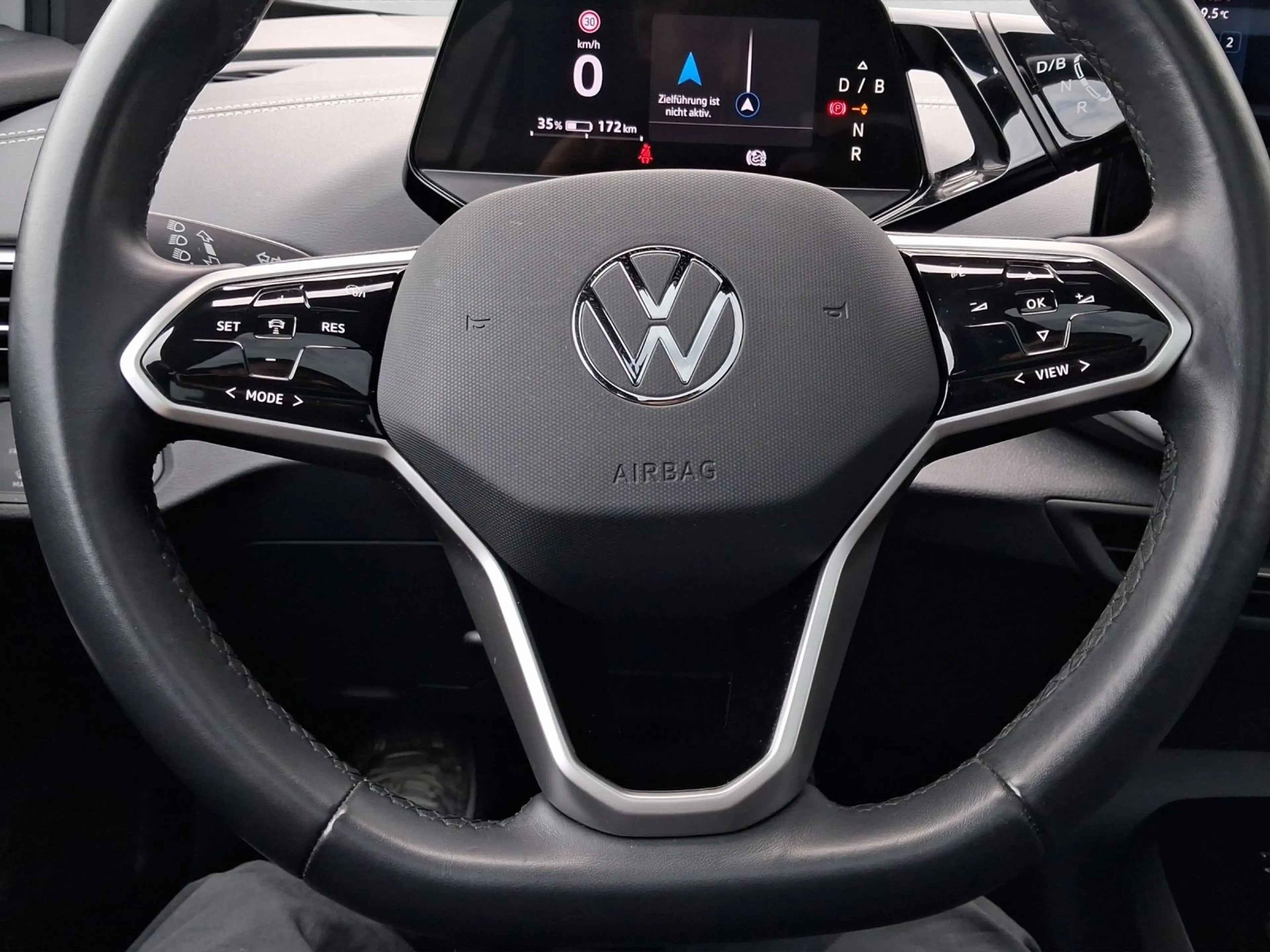 Volkswagen ID.5 PRO PANO AHK SPORTPAKET MATRIX — photo 9