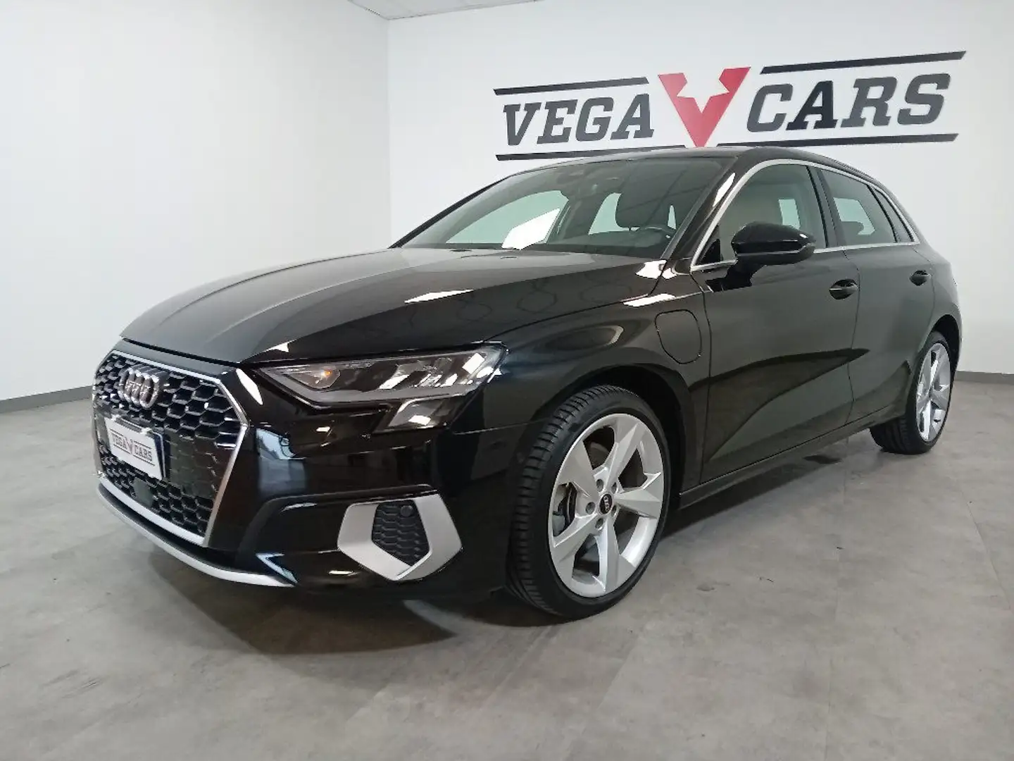 Audi A3 SPB 40 TFSIe Advanced PLUG IN - PROMO OFFERTA Negro - 1