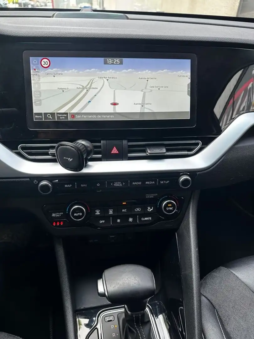Kia Niro 1.6 GDi PHEV 104kW (141CV) Drive Gris - 2