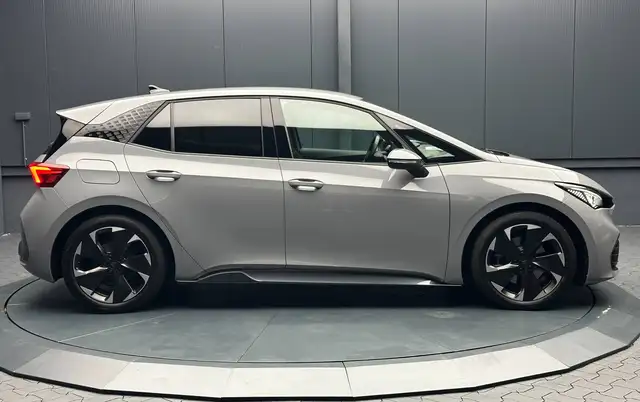 Cupra Born view 6
