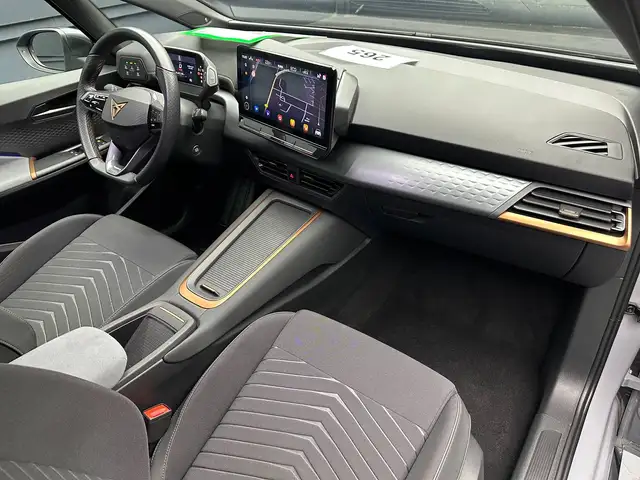 Cupra Born view 11