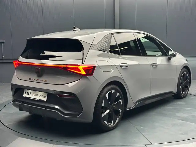 Cupra Born view 5
