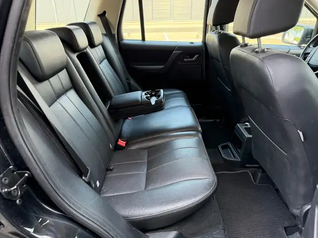 Land Rover Freelander view 10