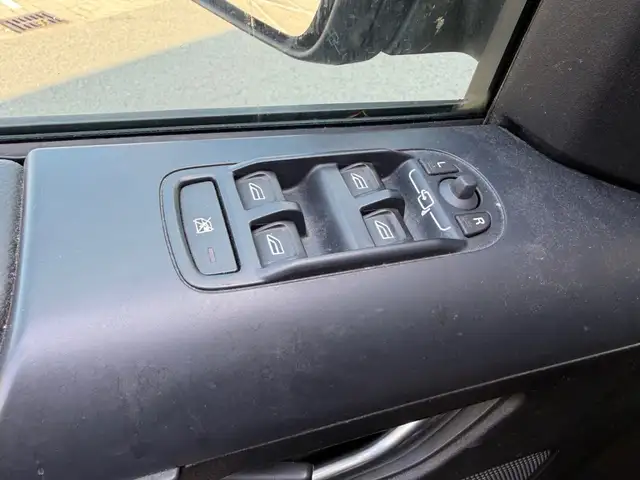 Land Rover Freelander view 13