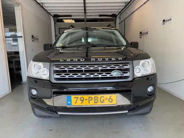 Land Rover Freelander view 3