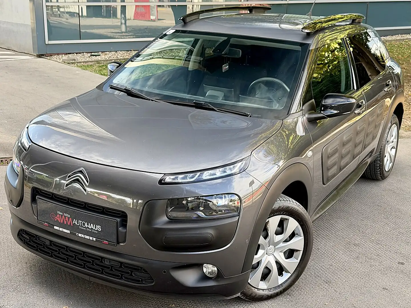 Citroen C4 Cactus 1,2 VTi 82 Shine | Navi | Kamera | PDC Silber - 1