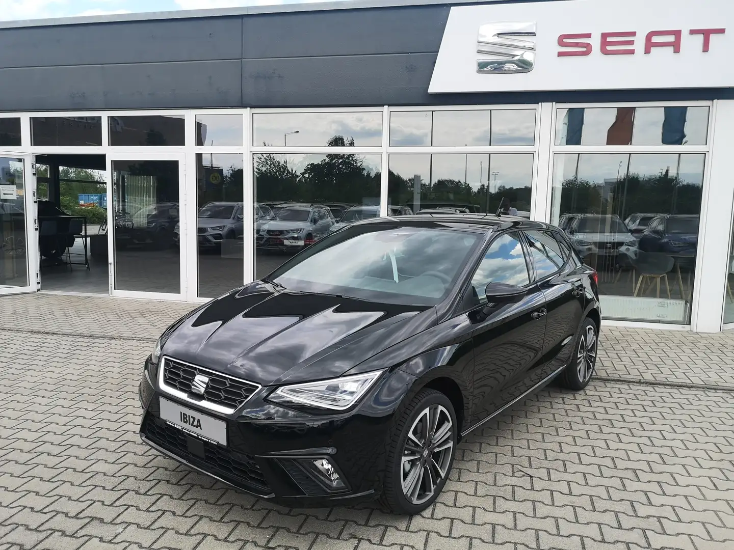 SEAT Ibiza FR Zwart - 1