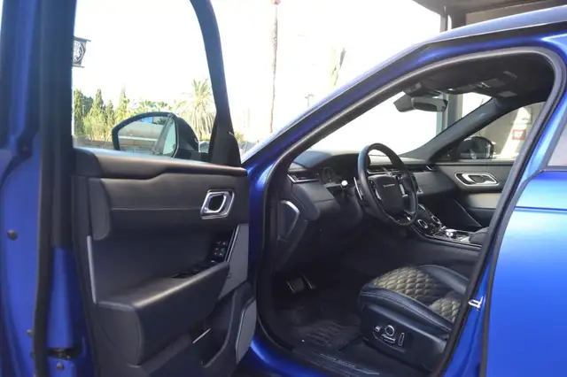 Land Rover Range Rover Velar view 10