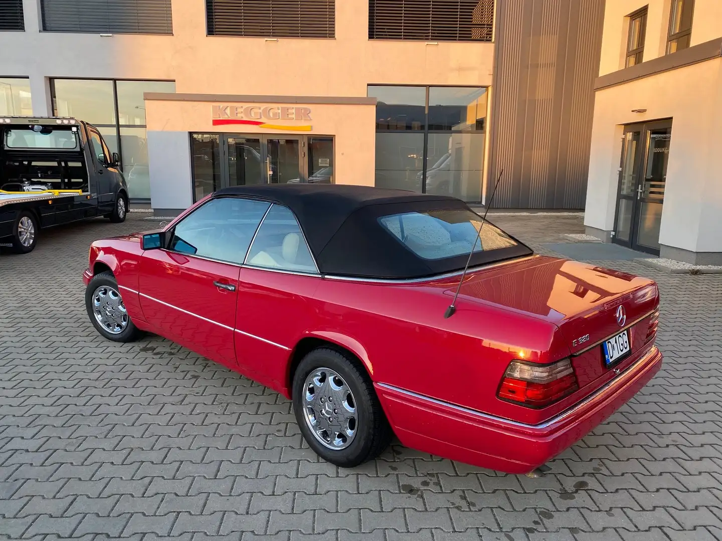 Mercedes-Benz E 320 Cabrio * volle Ausstattung/Privatverkauf/Import Rot - 2