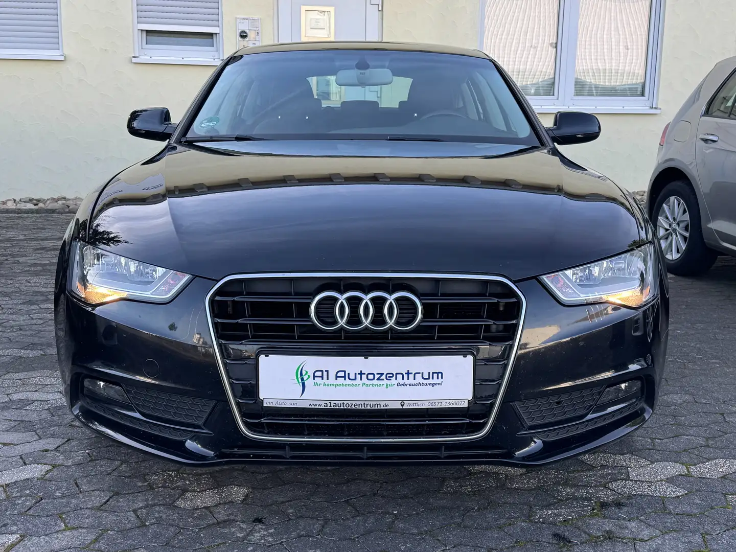 Audi A5 2.0 TDI ultra Sportback Navi Tempomat S-Lenkrad Schwarz - 2