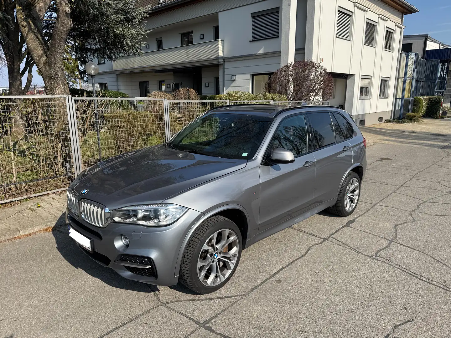 BMW X5 M X5 M50d Österreich-Paket Aut. Österreich-Paket Grau - 2