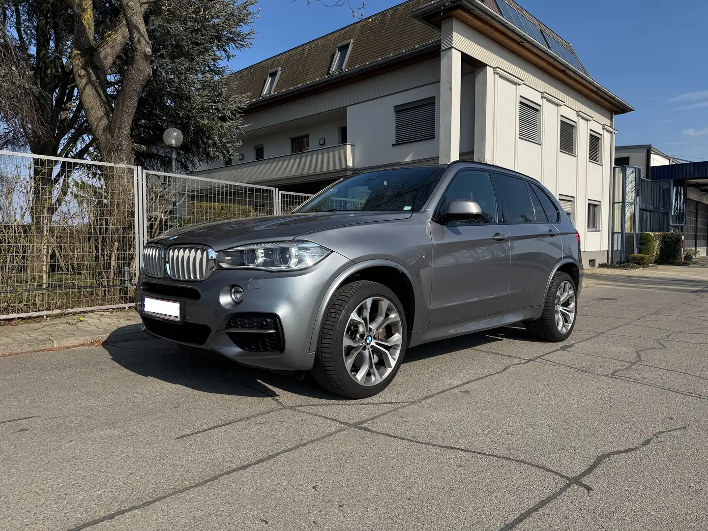 BMW X5 M X5 M50d Österreich-Paket Aut. Österreich-Paket Grau - 1