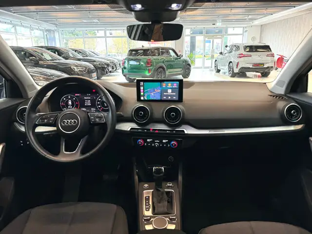 Audi Q2 view 11