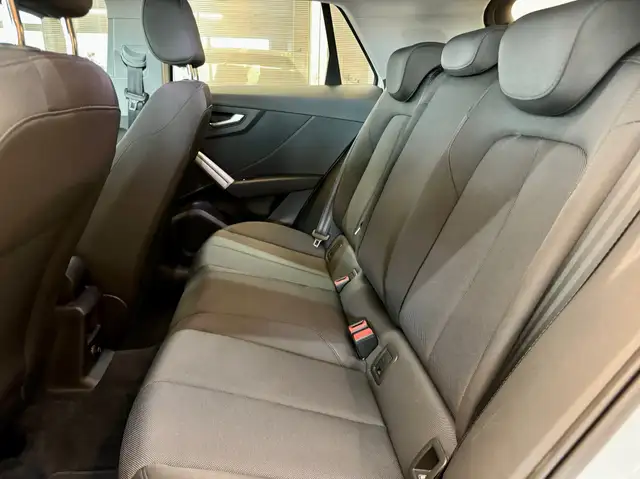 Audi Q2 view 15