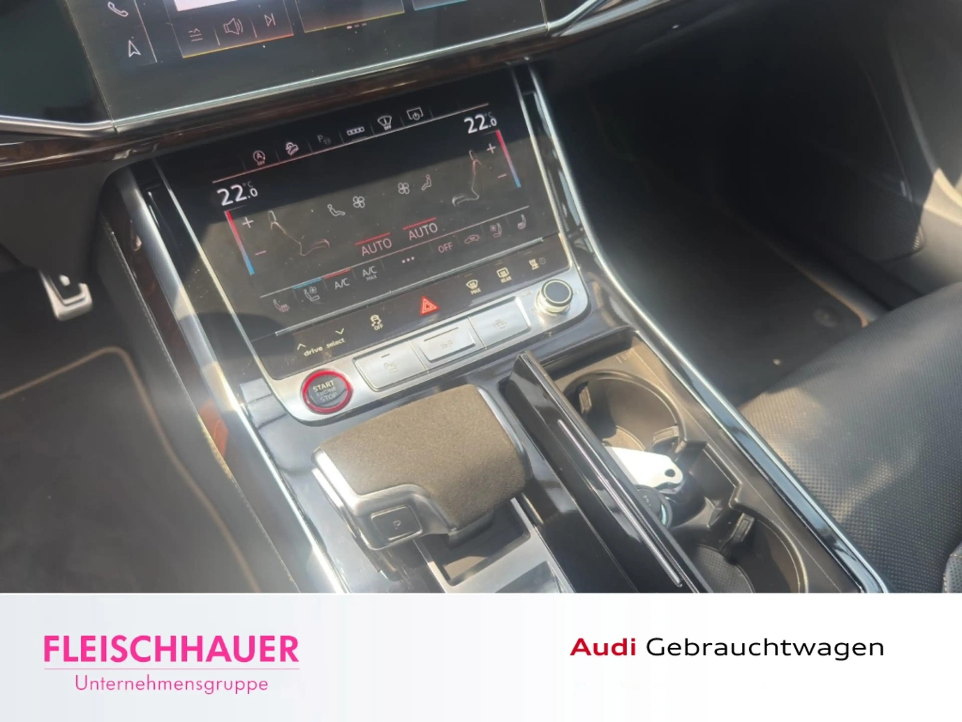 Audi SQ7 4.0 TFSI quattro V8 HUD Luftfederung StandHZG Pano — photo 11