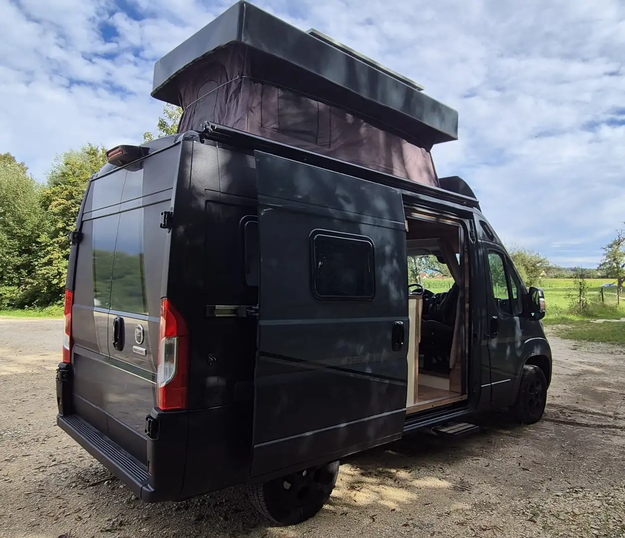 Fiat Ducato Umgebaut San Marino Wohnmobil Schwarz - 1