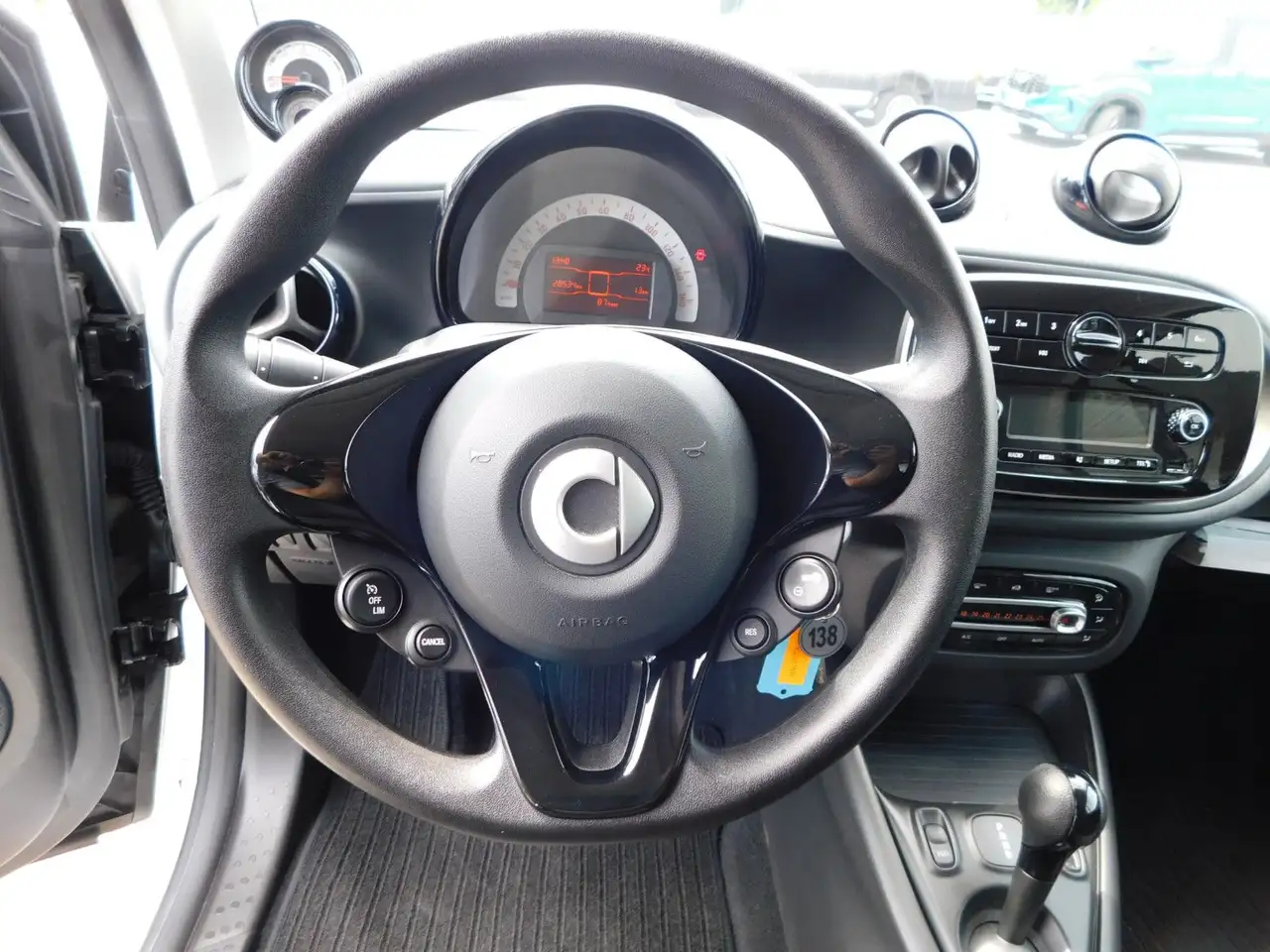 smart forTwo 2022 — фото 13