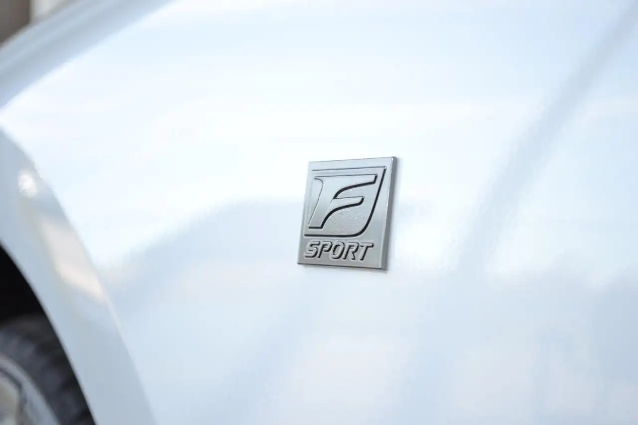 Lexus IS снимка Lexus IS