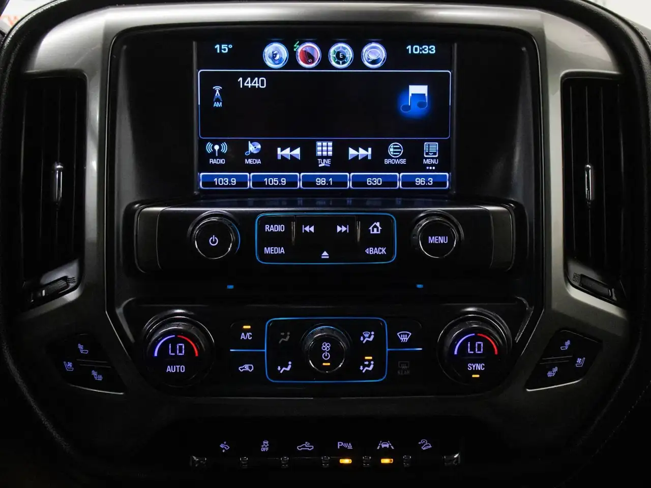 Chevrolet Silverado 1500 снимка Chevrolet Silverado 1500
