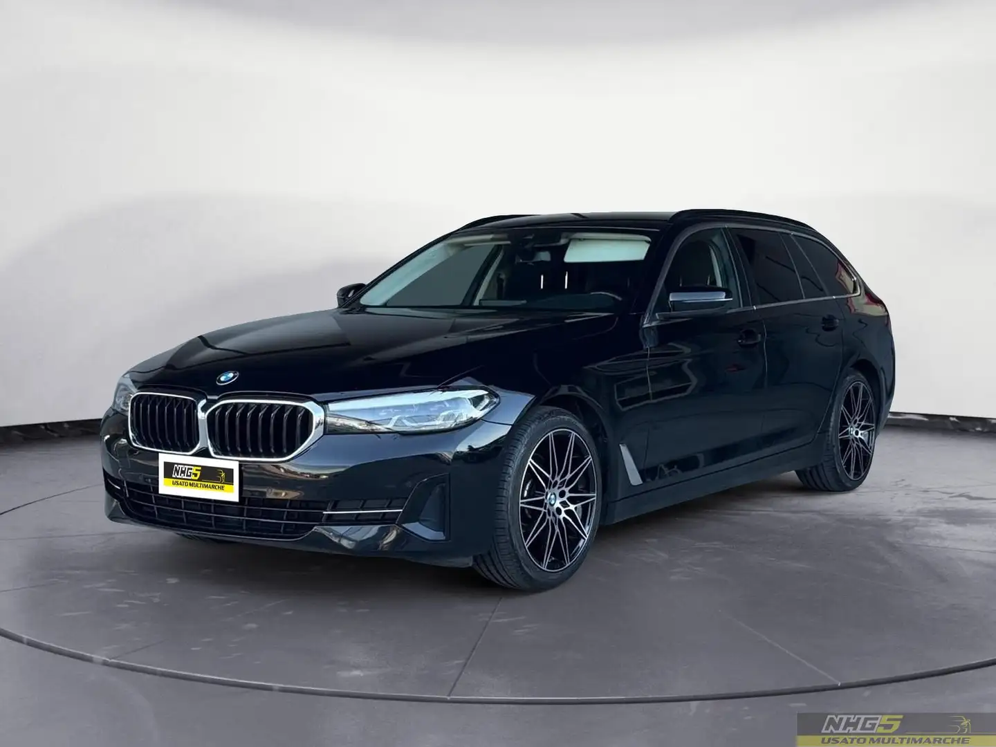 BMW 520 520d aut. Touring Business Nero - 1