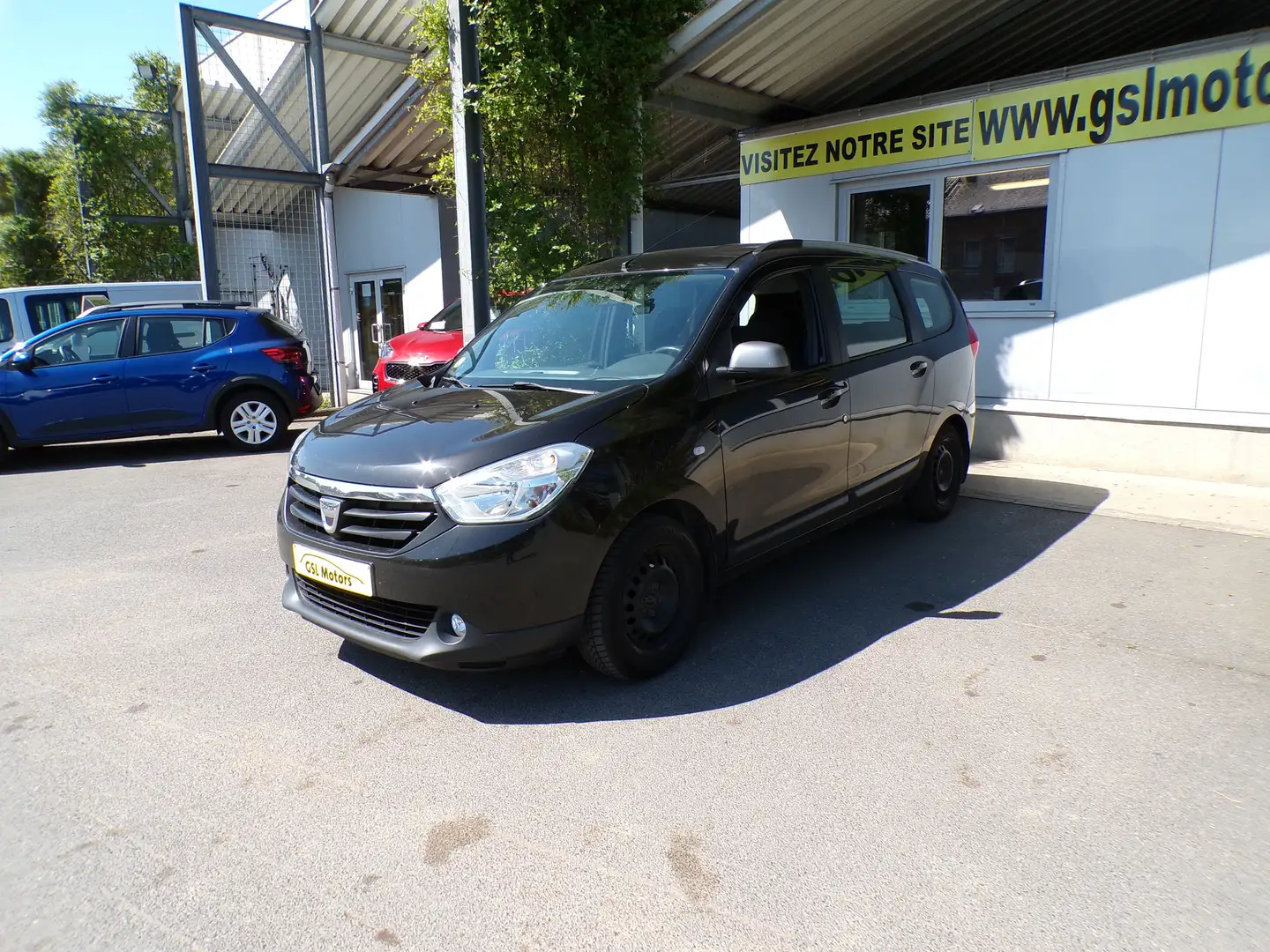 Dacia Lodgy 1.5dCi 90cv 5pl. noir 01/16 Airco GPS Capteurs USB Noir - 1