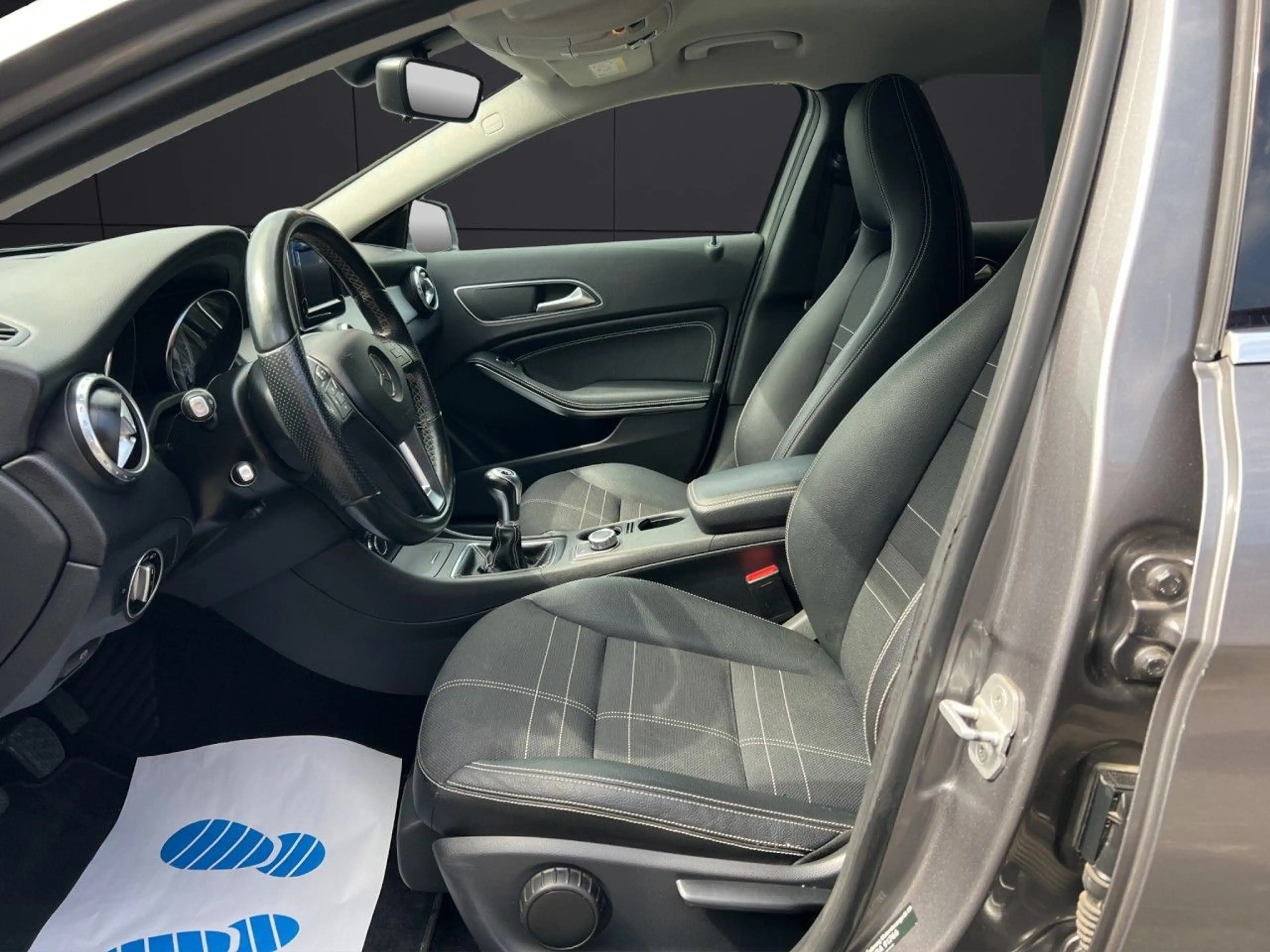 Mercedes-Benz GLA 200 CDI / d XEN KLIMA SHZG NAV KAM AHK — photo 9