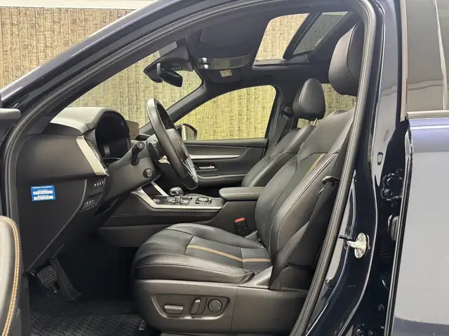 Mazda CX-60 view 10