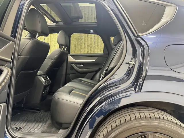 Mazda CX-60 view 13