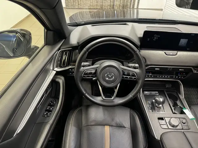 Mazda CX-60 view 15