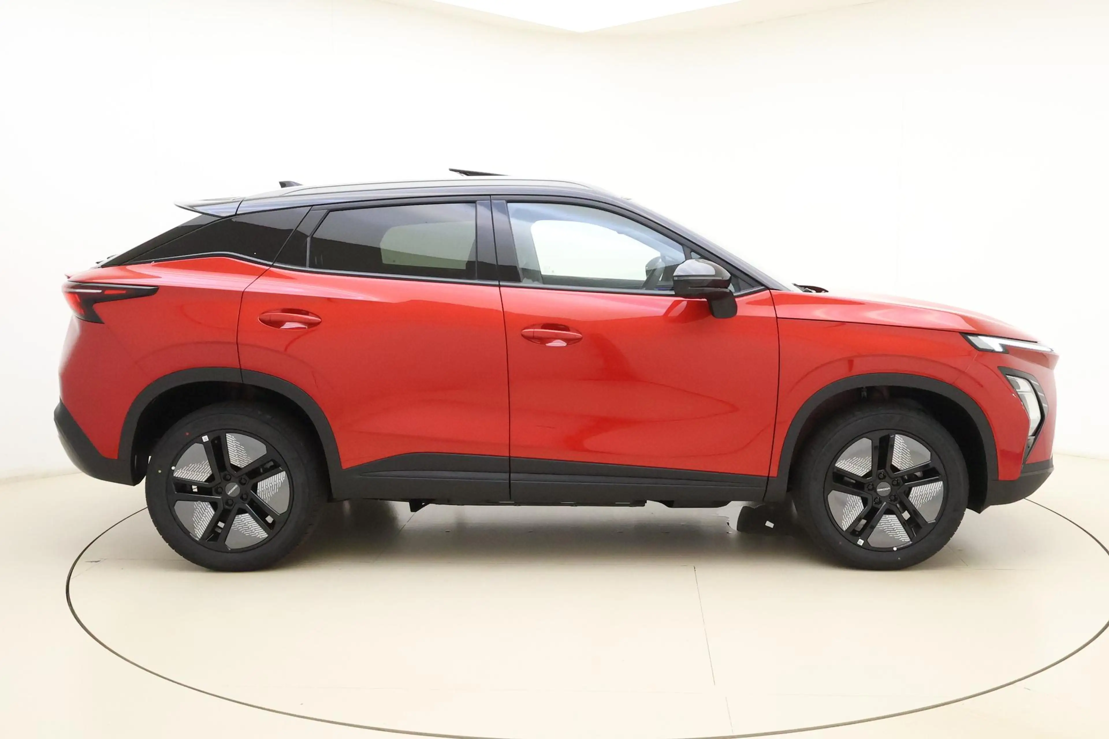 Omoda 5 EV Premium 61 kWh | Camera's rondom | Schuif/kante — photo 9