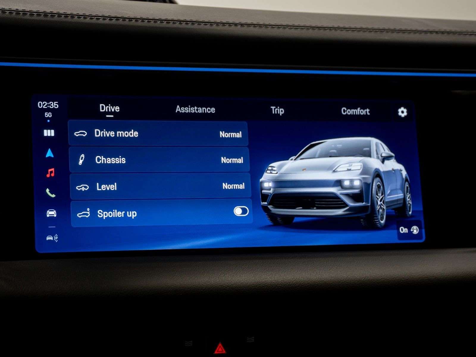 2025 Porsche Macan Electric 4 thumb 18