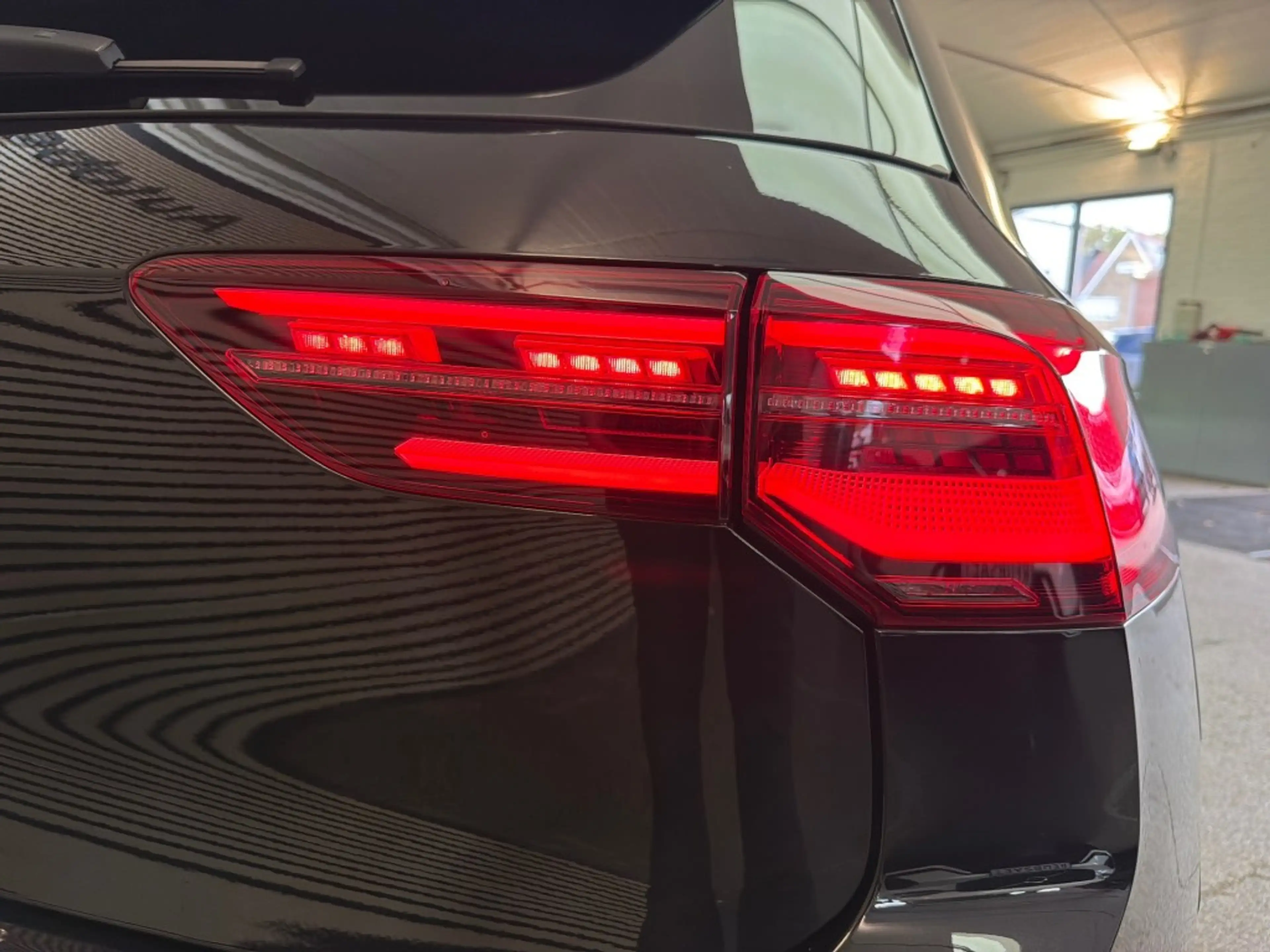 Volkswagen Golf R 2.0 TSI R 4Motion 333pk Panodak Memory Akrapovic H — photo 10