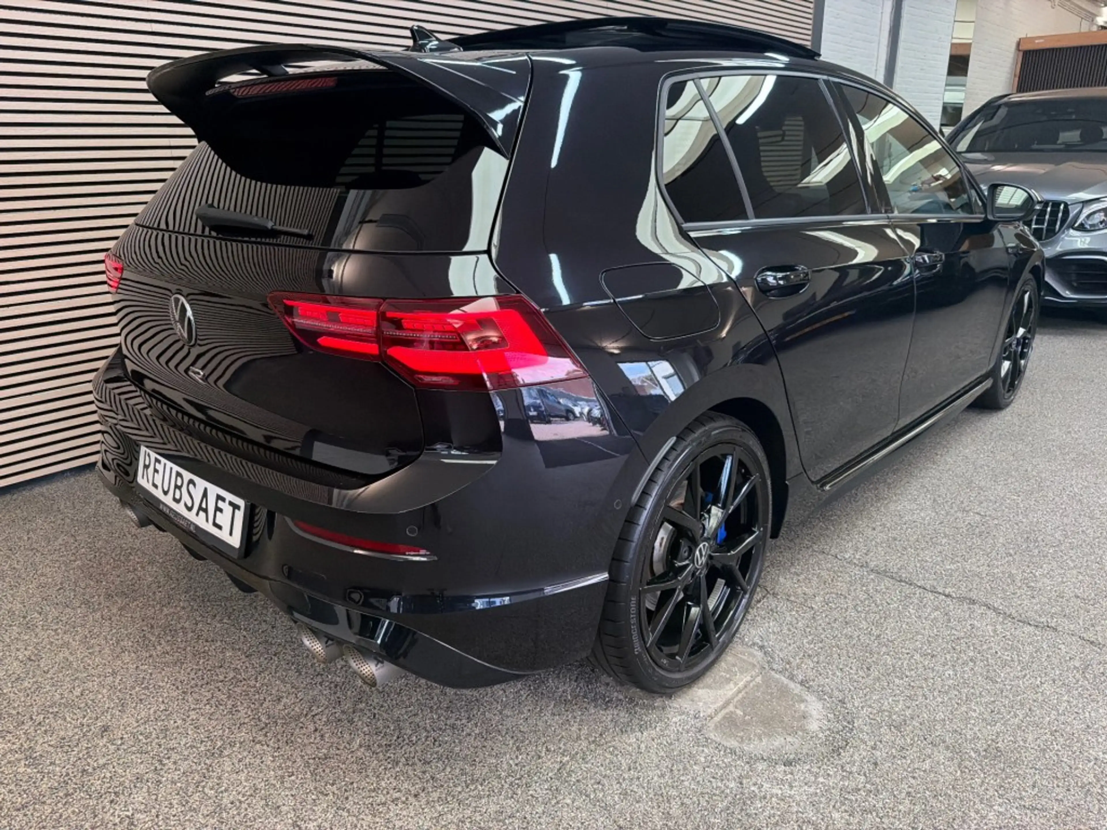 Volkswagen Golf R 2.0 TSI R 4Motion 333pk Panodak Memory Akrapovic H — photo 6