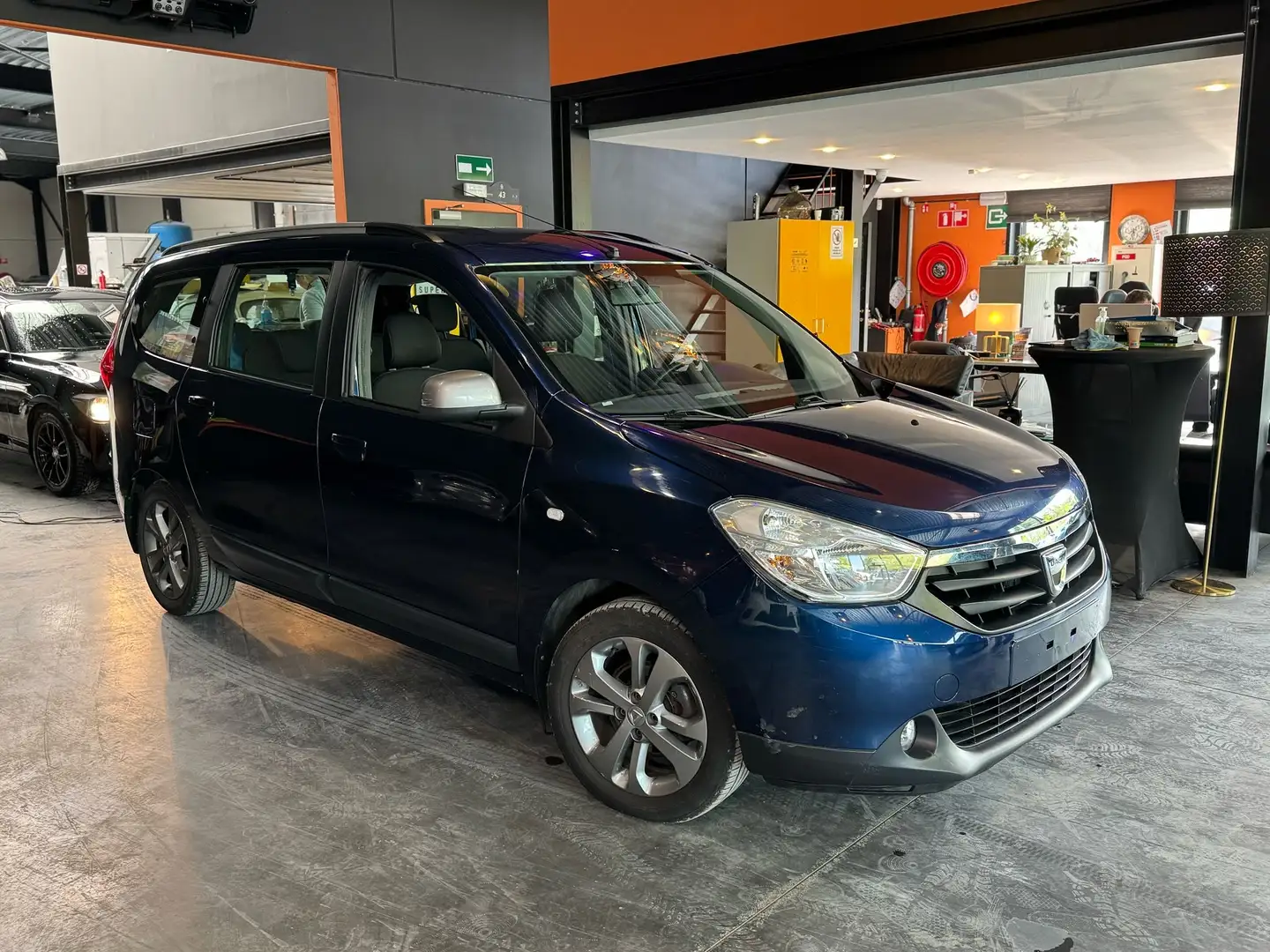 Dacia Lodgy 1.2 TCe 7 PLACES - 132.059 KM - A/C - NAVI - MEDIA Bleu - 1