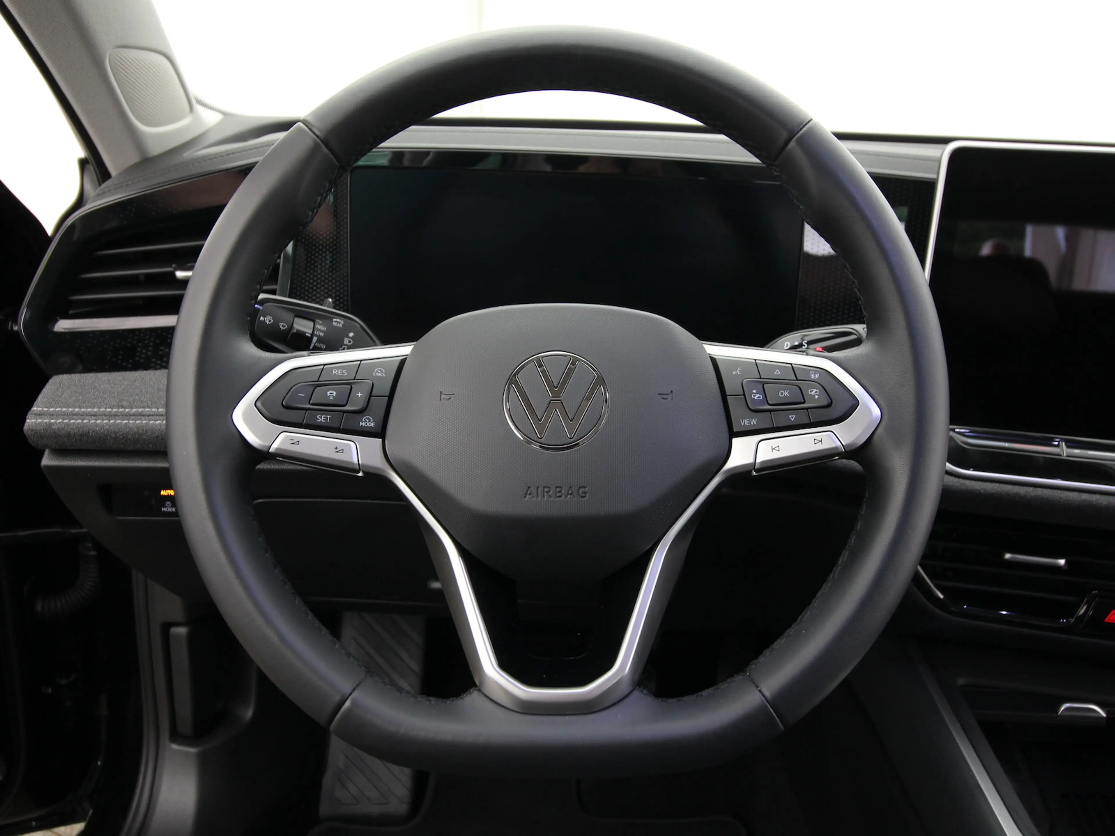 Volkswagen Passat Variant 1.5 eTSI 7-DSG LED+KAMERA+WINTER — photo 19
