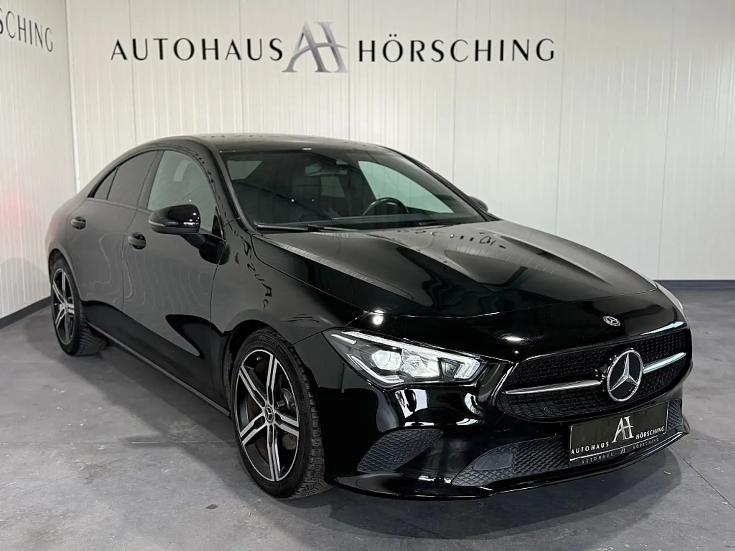 Mercedes-Benz CLA 180 Nero - 1