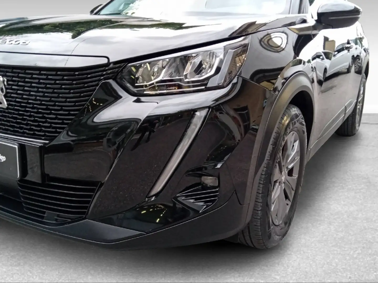 Peugeot 2008 1.2 PureTech Active Nero - 2