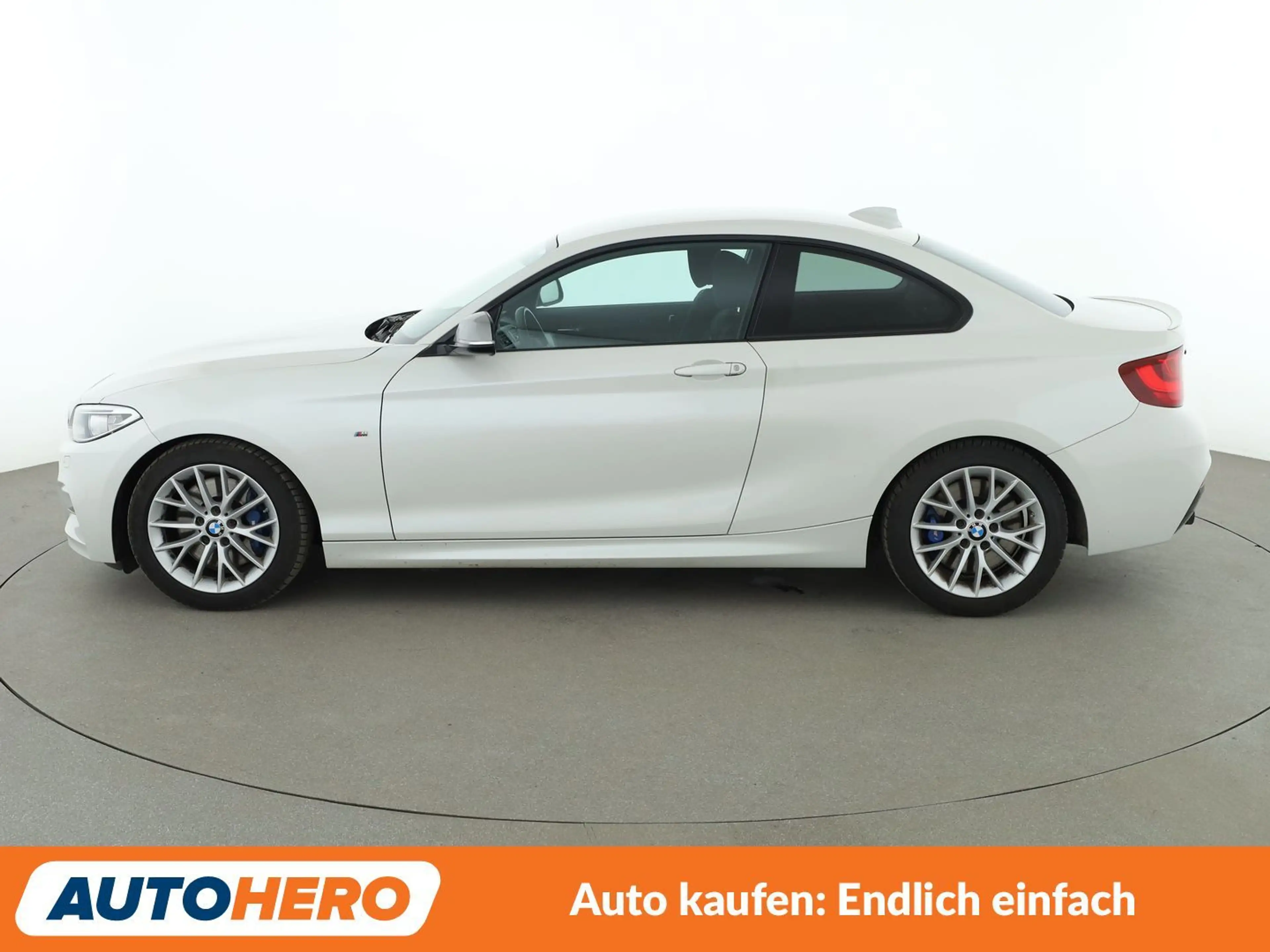 BMW M2 M235i xDrive Aut.*BiXENON*TEMPO*PDC*SHZ*ALU* — photo 3
