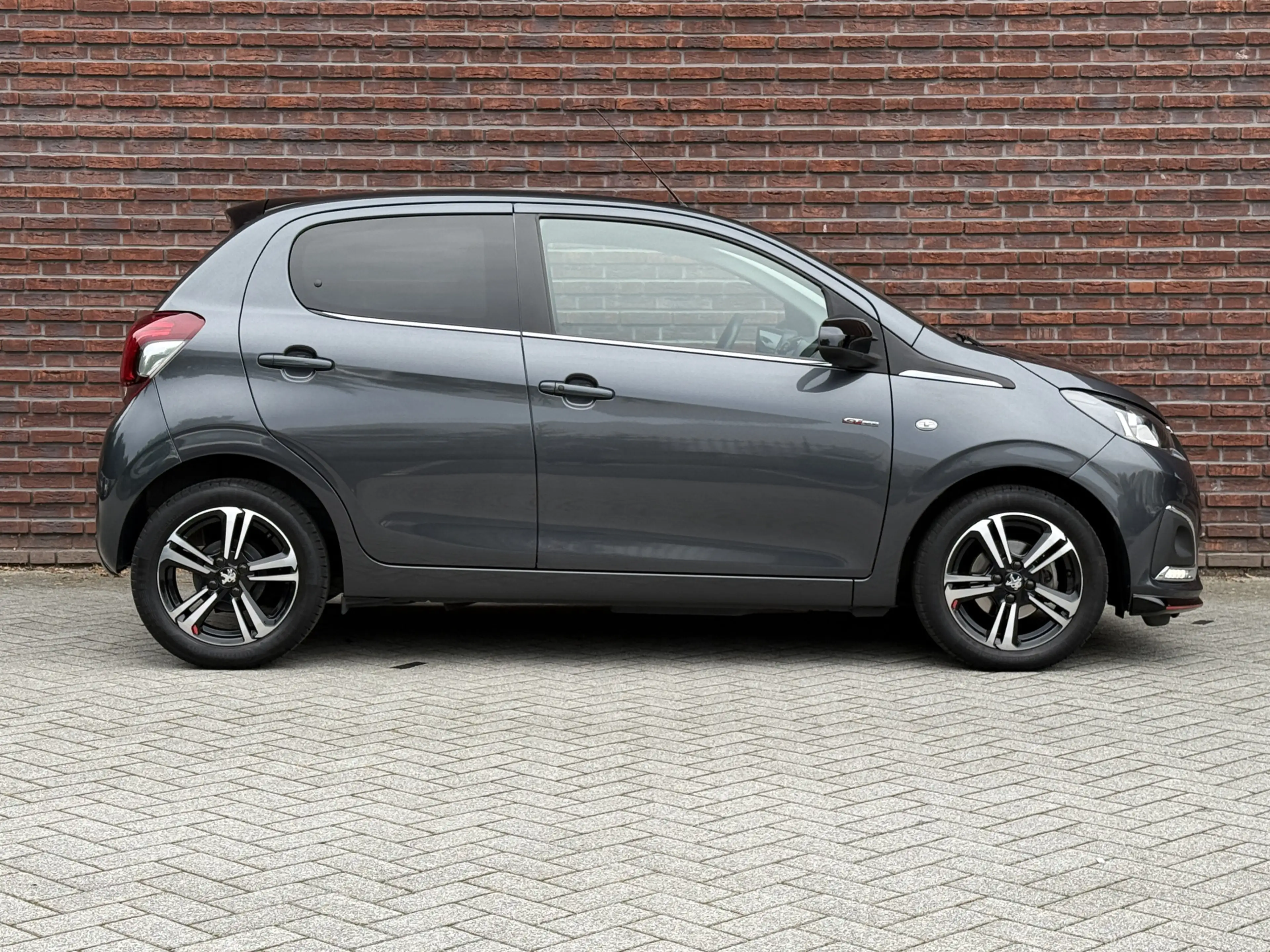 Peugeot 108 1.0 e-VTi GT-Line Lederen bekleding Uniek! — photo 9