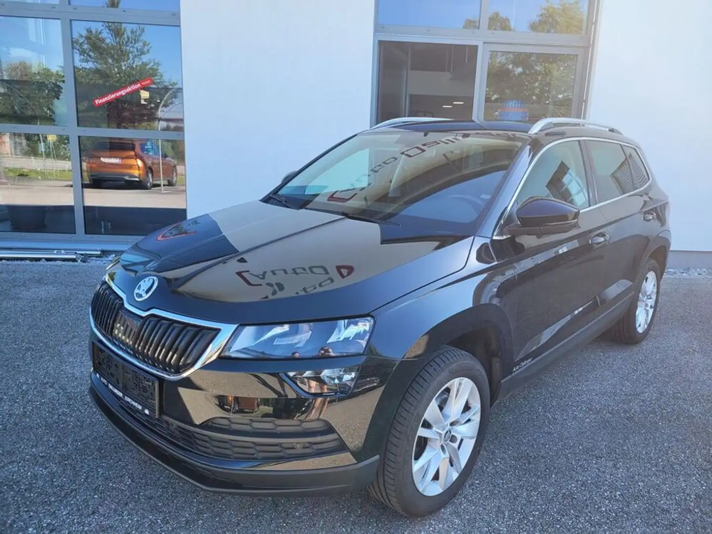 Skoda Karoq 1,6 TDI Ambition Schwarz - 1