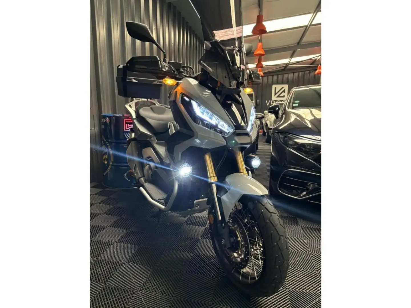 Honda X-ADV PACK ADVENTURE Grijs - 1