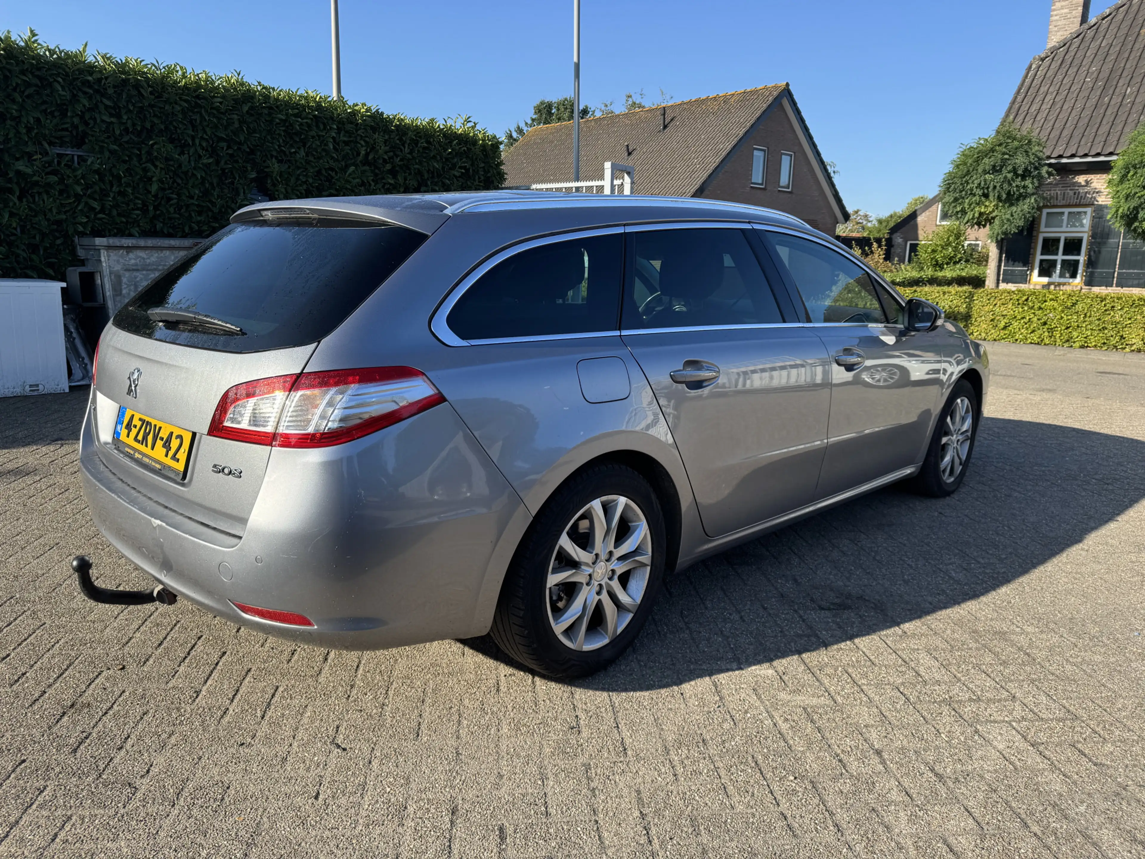 Peugeot 508 SW 1.6 e-HDi Blue Lease Premium — photo 4